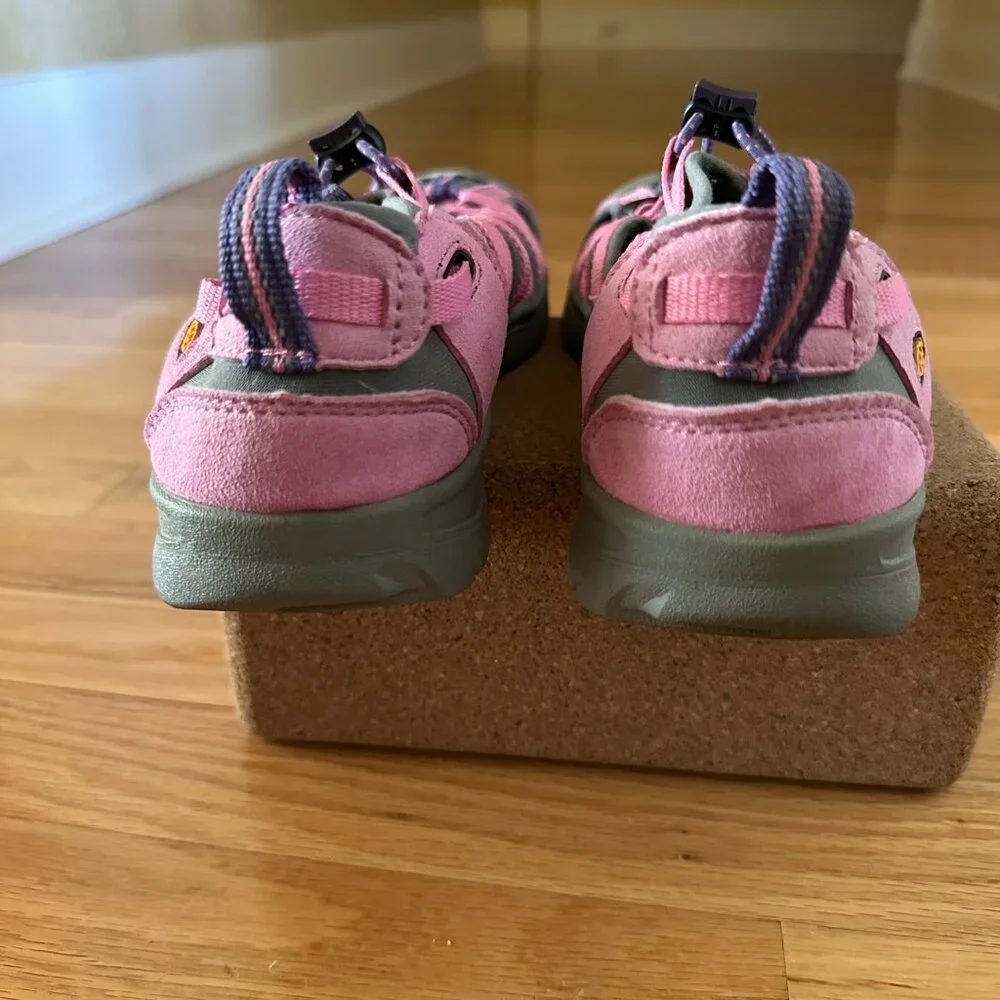 KEEN Youth Newport Water Sport Waterproof Sandals Size 6